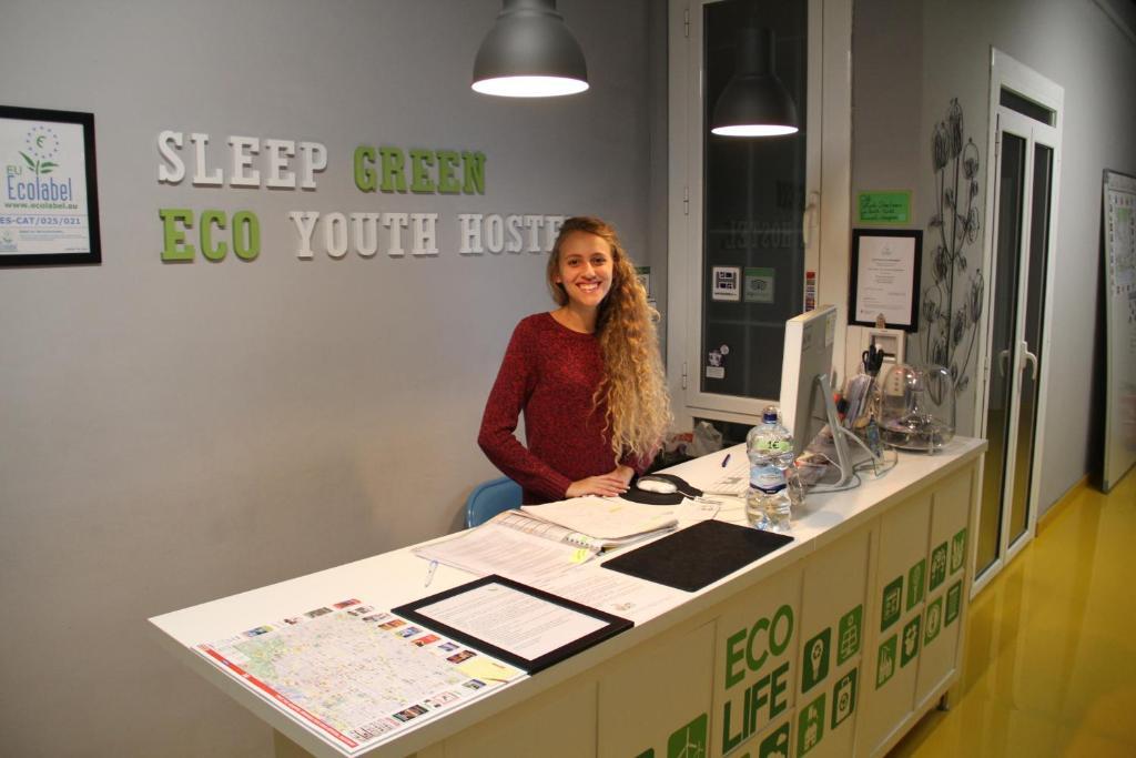 Sleep Green - Certified Eco Youth Hostel Barcelona Eksteriør bilde